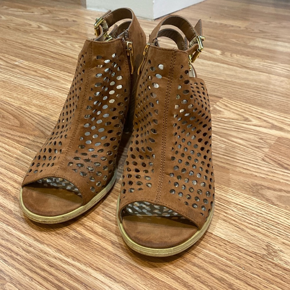 Steve Madden sandals size 39